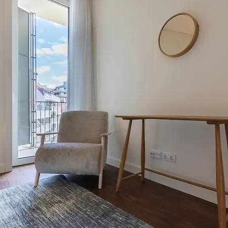 Radiant In Center By Lovelystay Apartment Lisbon